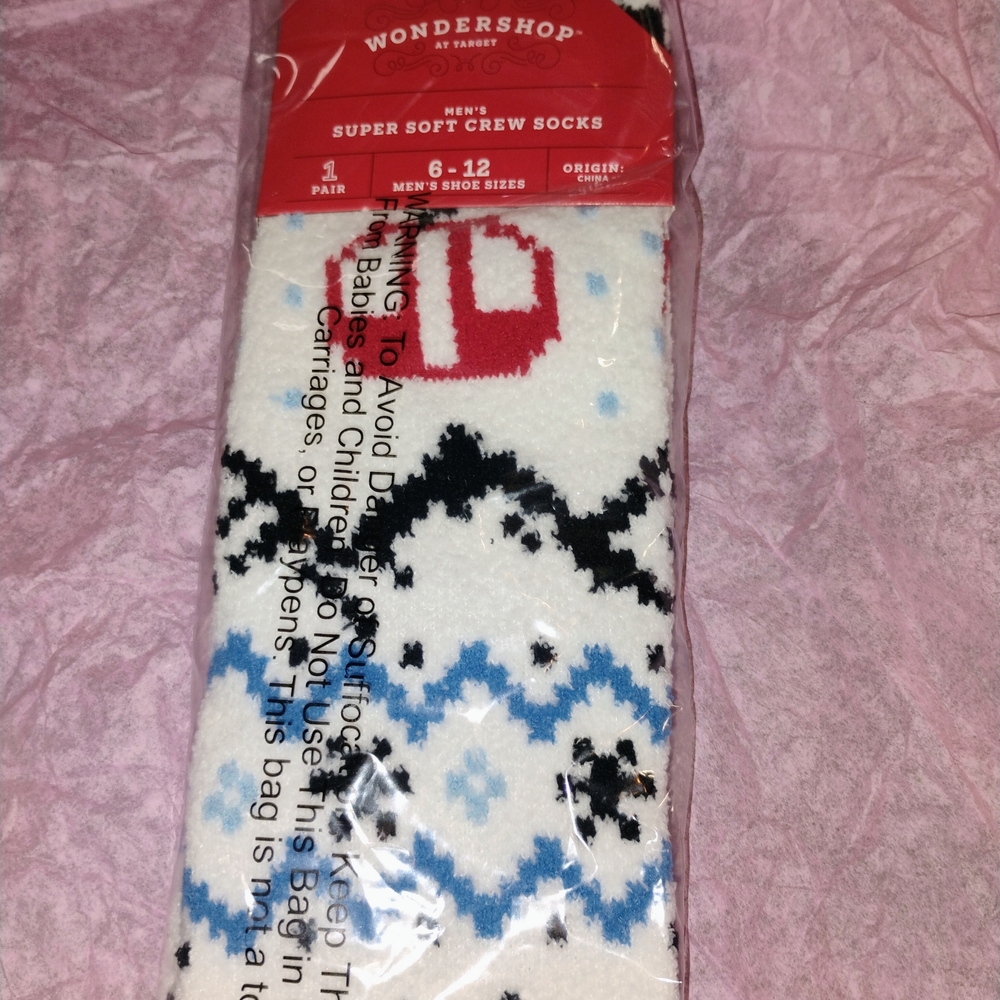 2 PAIR***WONDERLAND Women's Soft Crew Socks - White, Black, Blue